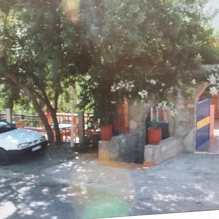 Auberge Bab Imouzer Tagherat Anekrim Bagian luar foto